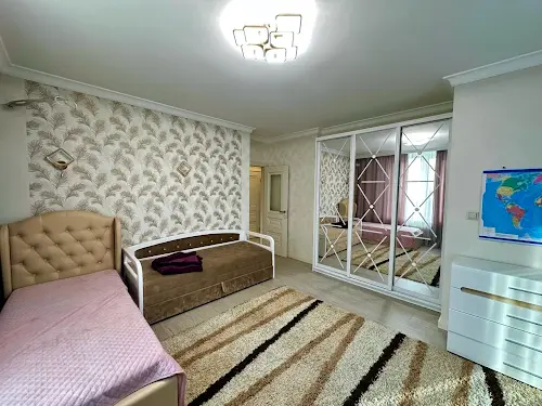 квартира за адресою Дніпровська набережна вул., 18-А