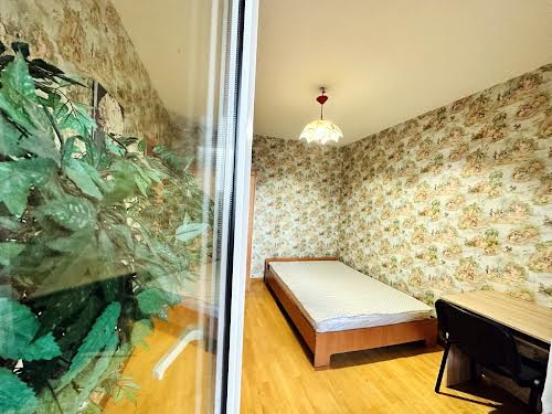 квартира за адресою Мішуги, 3