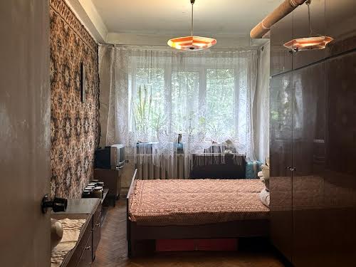 квартира за адресою Братиславська вул., 34