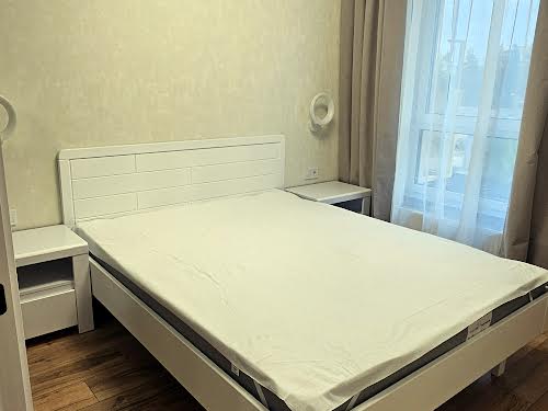квартира за адресою Салютна вул., 2