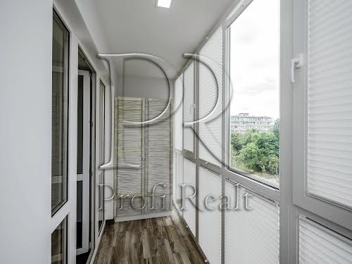 квартира за адресою Метрологічна вул., 13
