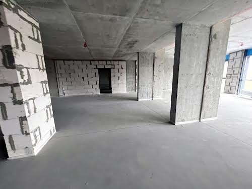 коммерческая по адресу Любомира Гузара просп. (Космонавта Комарова), 11