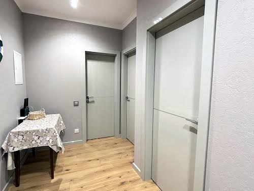 квартира за адресою Метрологічна вул., 40-Б