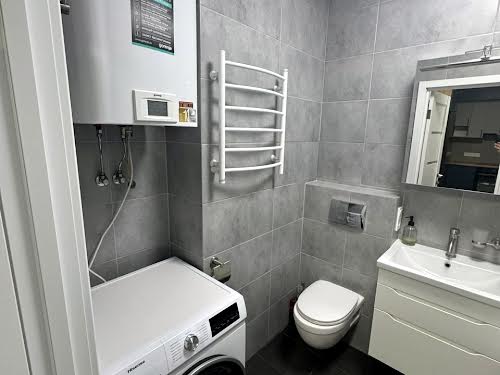квартира по адресу Ревуцкого ул., 40-В