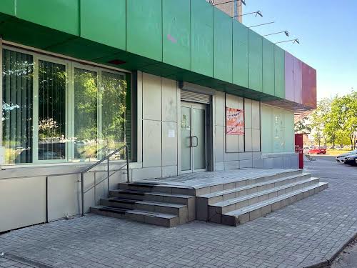 комерційна за адресою Харківське шосе, 58