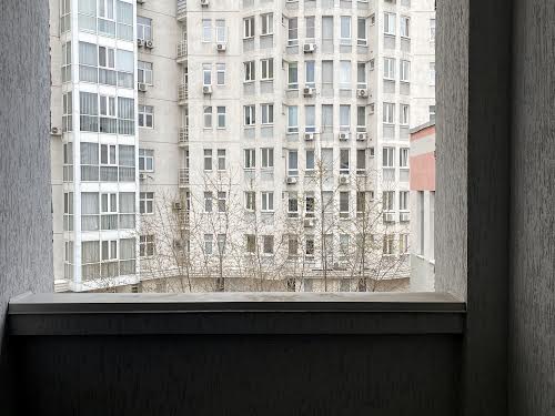комерційна за адресою Київ, Миколи Міхновського бульв. (Дружби Народів), 14-16