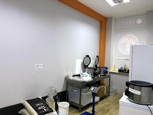 комерційна за адресою Федора Ернста вул., 16Б
