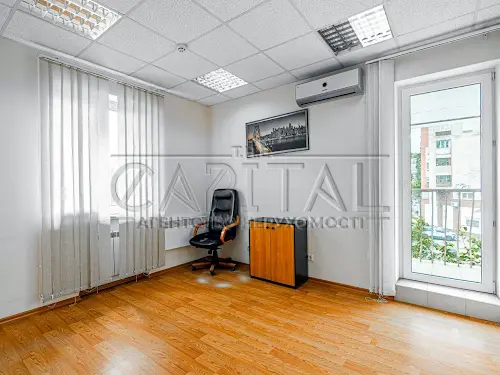комерційна за адресою Оболонська вул., 21
