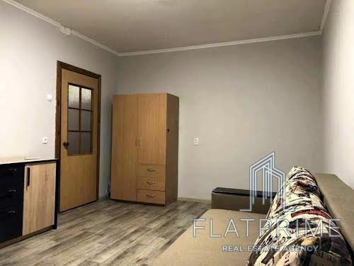квартира за адресою Лариси Руденко вул., 21