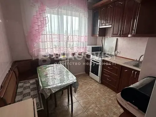 квартира за адресою Київ, Дмитра Луценка вул. (Крейсера 