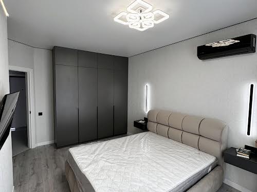 квартира по адресу с. Софиевская борщаговка, Мартинова просп., 34