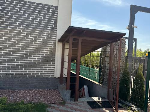 комерційна за адресою с. Гора, Центральна вул., 51в