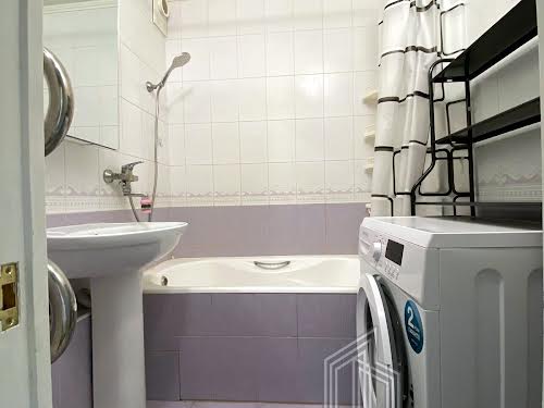 квартира по адресу Ревуцкого ул., 7а