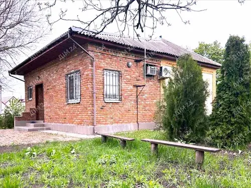 будинок за адресою Центральна, 1