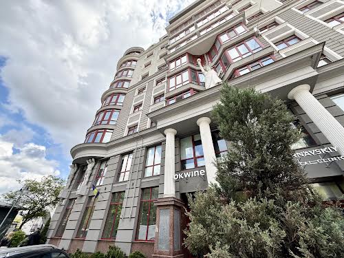 коммерческая по адресу Степана Бандеры ул., 21