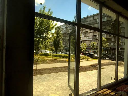 коммерческая по адресу Соборности просп. (Воззʼєднання), 2