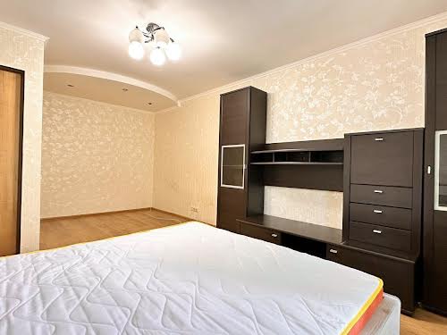 квартира за адресою Михайла Котельникова вул., 7