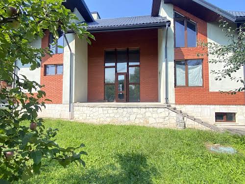 будинок за адресою Лісна вул.