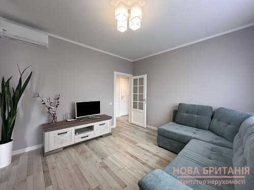 квартира за адресою Михайла Максимовича вул. (Онуфрія Трутенка), 24-А