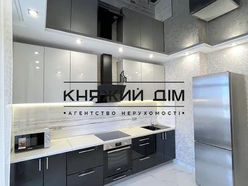 квартира за адресою Київ, Драгоманова вул., 10
