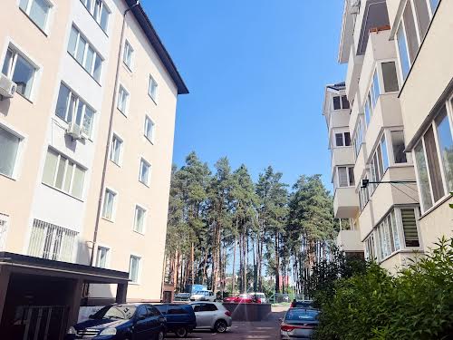 квартира за адресою Лісова вул., 42/44