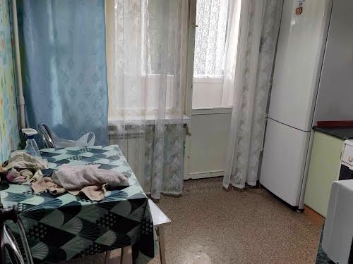 квартира за адресою Патріарха Мстислава Скрипника вул., 9