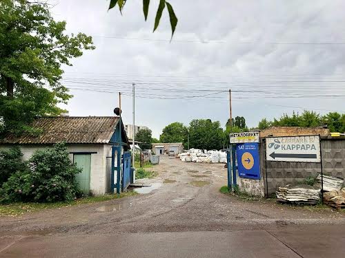комерційна за адресою Азейбаржанська, 25