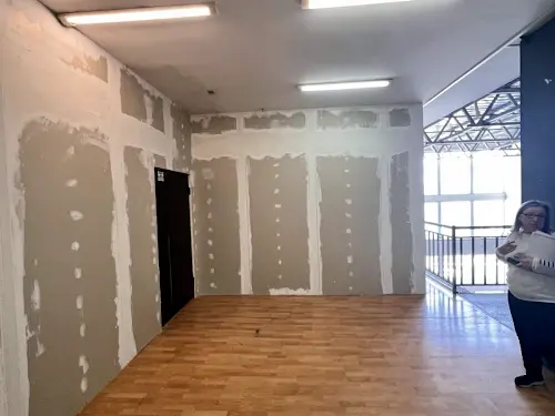 комерційна за адресою Степана Бандери просп. (Московський), 8/16