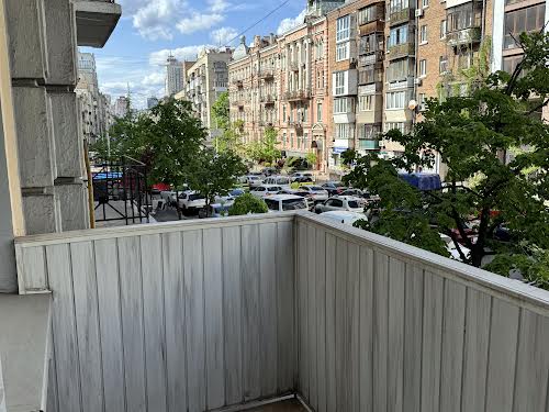 комерційна за адресою Саксаганського вул., 99