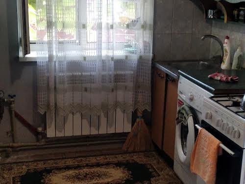 будинок за адресою с. Зозулі, Гагаріна