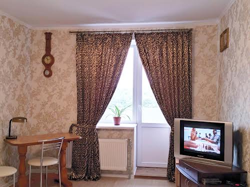 квартира за адресою Курсанта Єськова вул., 26