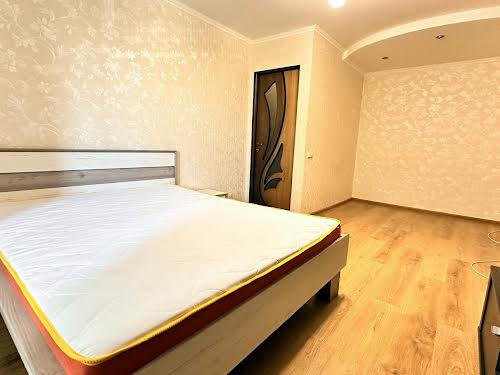 квартира за адресою Михайла Котельникова вул., 7