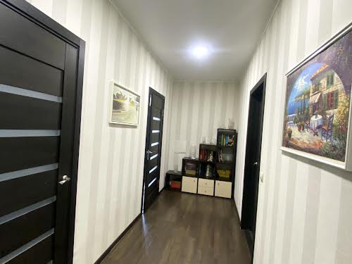 квартира за адресою Анни Ахматової вул., 46