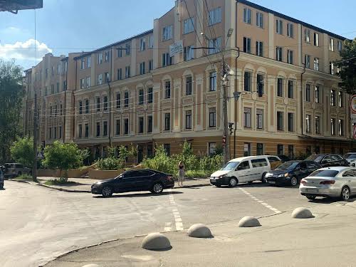 коммерческая по адресу Глубочицкая ул., 40