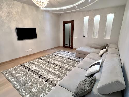 квартира за адресою Срібнокільська вул., 1