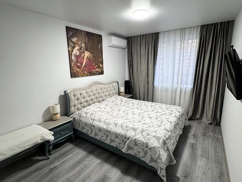квартира за адресою Співдружності вул., 1