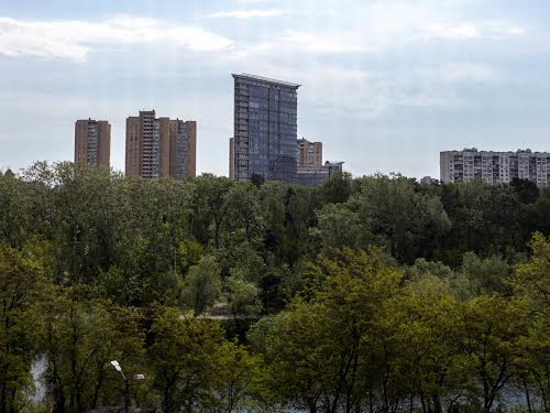 квартира за адресою Воскресенська вул., 12-В