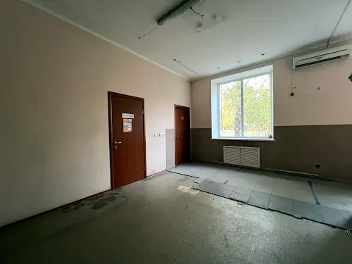 комерційна за адресою Антонова вул., 16