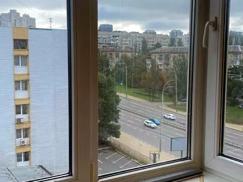 квартира за адресою Миколи Міхновського бульв. (Дружби Народів), 3-Б