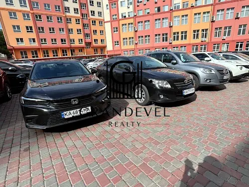 комерційна за адресою Глибочицька вул., 17-Д