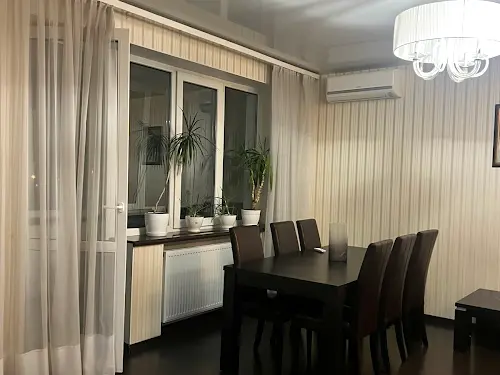 квартира за адресою Ревуцького вул., 9