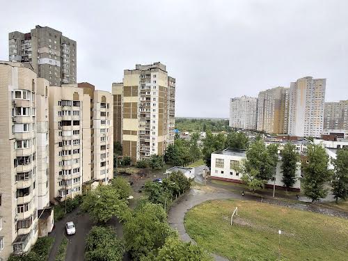 квартира по адресу Червоной Калины просп. (Владимира Маяковского), 72-Б