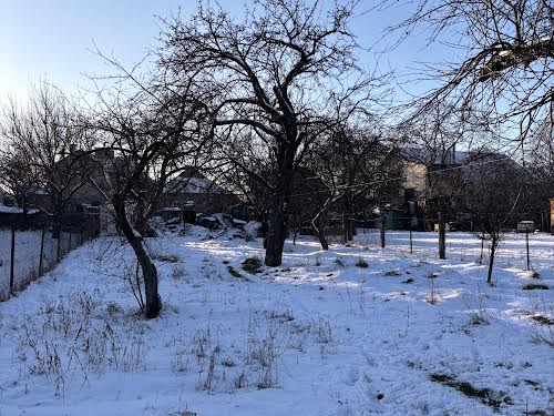 участок по адресу с. Петропавловская борщаговка, чкалова