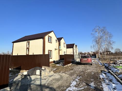 дом по адресу с. Дударков, Київська, 36г