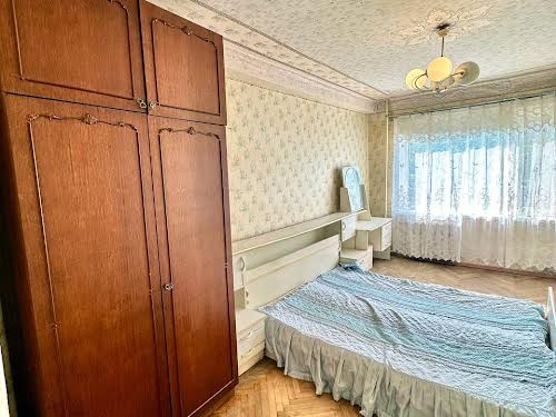 квартира за адресою Івана Їжакевича вул., 1/24