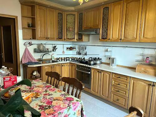 квартира за адресою Драгоманова вул., 14А
