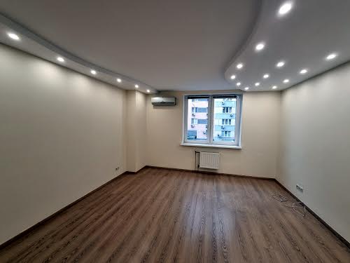квартира за адресою Раїси Окіпної вул., 4а