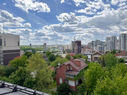 квартира за адресою Володимира Короткевича вул. (Добролюбова), 4