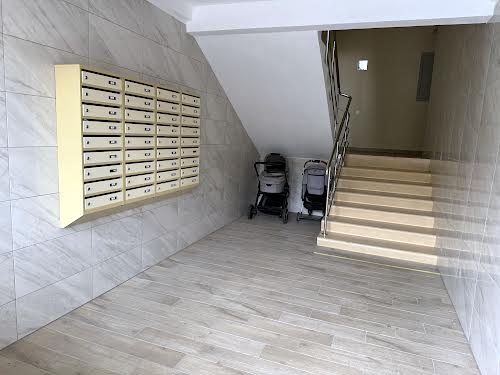 квартира за адресою відпочинку, 1