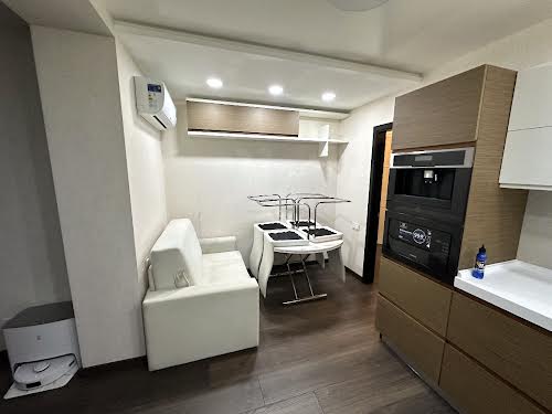 квартира за адресою Боголюбова вул., 18